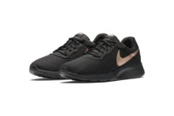 Nike Tajun Sneaker Zwart Dames 9 Nike Tajun Sneaker Zwart Dames -Schoenenwinkel 37091474 3