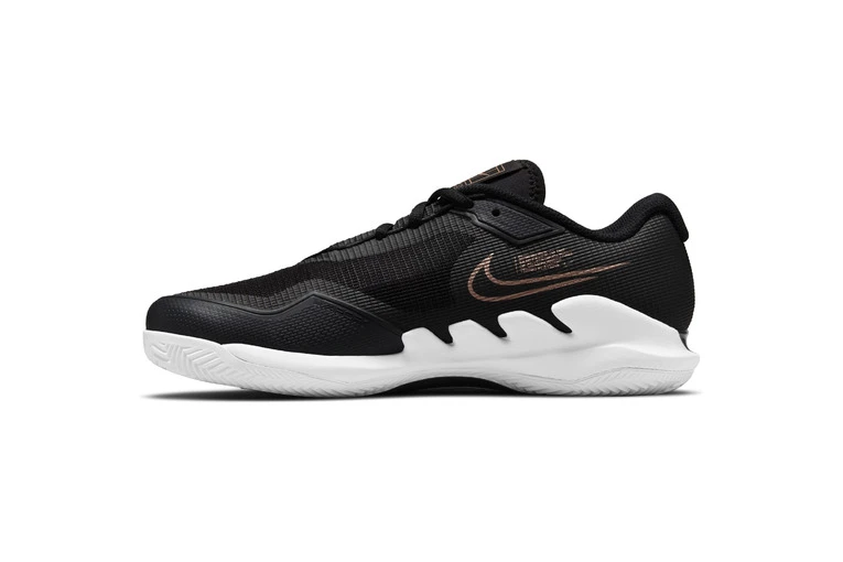 NikeCourt Air Zoom Vapor Pro Clay Tennisschoen Zwart/goud Dames 4 NikeCourt Air Zoom Vapor Pro Clay Tennisschoen Zwart/goud Dames - Afbeelding 2