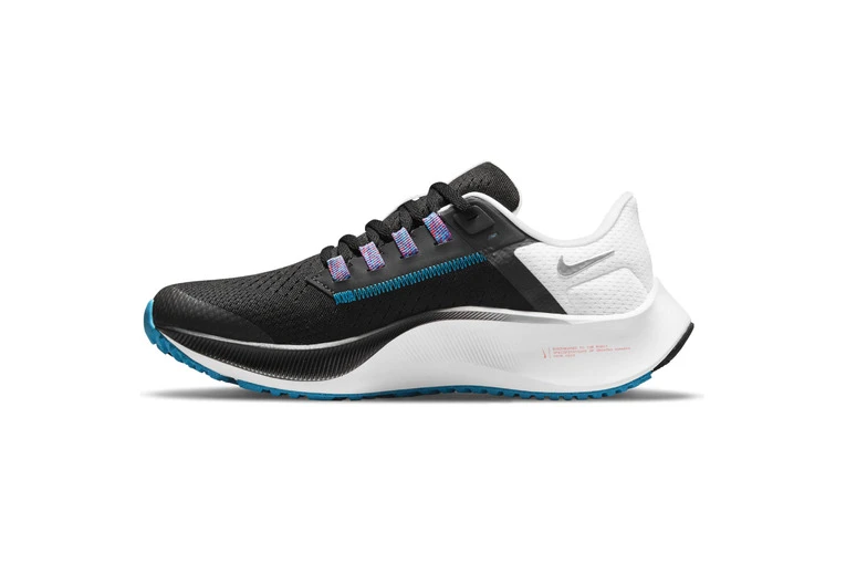 Nike Air Zoom Pegasus 38 Loopschoen Zwart/blauw Kids 4 Nike Air Zoom Pegasus 38 Loopschoen Zwart/blauw Kids - Afbeelding 2