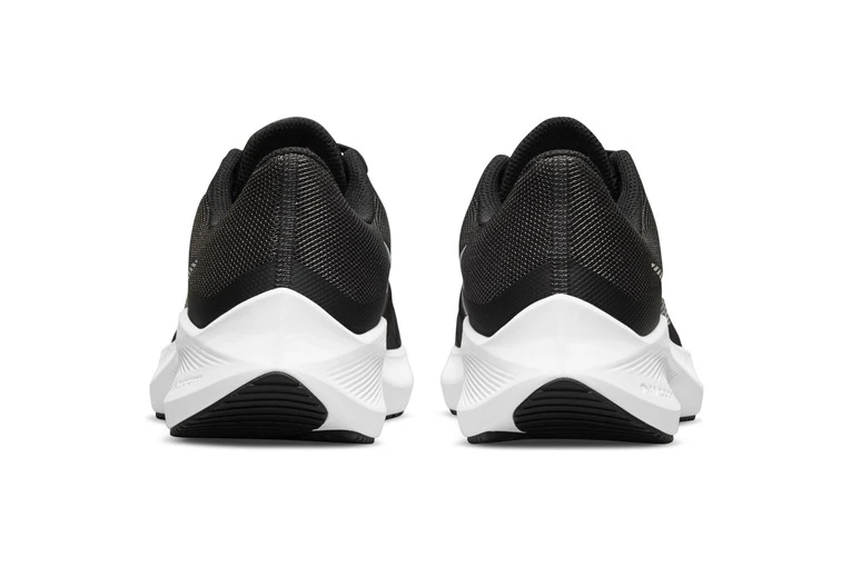 Nike Winflo 8 Loopschoen Zwart/wit Dames 7 Nike Winflo 8 Loopschoen Zwart/wit Dames - Afbeelding 5