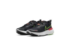 Nike React Miler 2 Loopschoen Zwart/green Strike Heren 9 Nike React Miler 2 Loopschoen Zwart/green Strike Heren -Schoenenwinkel 37100238 3