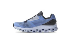 On Cloudstratus Loopschoen Azure/magnet Dames 9 On Cloudstratus Loopschoen Azure/magnet Dames -Schoenenwinkel 37101212 2