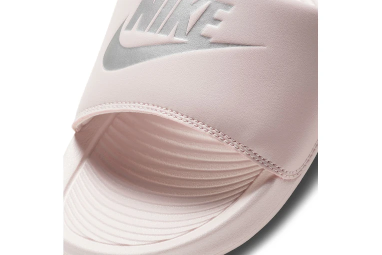 Nike Victori One Slippers Barely Rose/metallic Silver Dames 7 Nike Victori One Slippers Barely Rose/metallic Silver Dames - Afbeelding 5