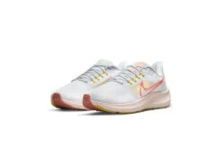 Nike Air Zoom Pegasus 39 Loopschoen Iris Whisper/madder Root Dames 10 Nike Air Zoom Pegasus 39 Loopschoen Iris Whisper/madder Root Dames -Schoenenwinkel 37106208 3