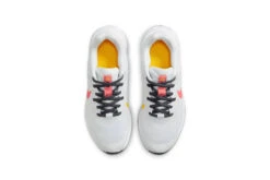 Nike Revolution 6 Loopschoenen Wit/gridiron/laser Orange/sea Coral KIDS 12 Nike Revolution 6 Loopschoenen Wit/gridiron/laser Orange/sea Coral KIDS -Schoenenwinkel 37113352 5