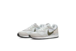 Nike Venture Runner Sneaker Summit Wit/olijfgroen Heren -Schoenenwinkel 37113398 3