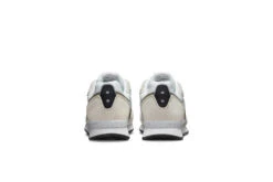 Nike Venture Runner Sneaker Summit Wit/olijfgroen Heren -Schoenenwinkel 37113398 5