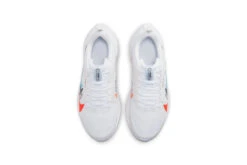 Nike Air Zoom Pegasus 40 PR Loopschoen Wit/multi KIDS 9 Nike Air Zoom Pegasus 40 PR Loopschoen Wit/multi KIDS -Schoenenwinkel 37113414 3