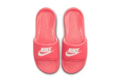 Nike Victori One Badslippers Sea Coral/Coral Chalk/Sail Dames 9 Nike Victori One Badslippers Sea Coral/Coral Chalk/Sail Dames -Schoenenwinkel 37113491 3