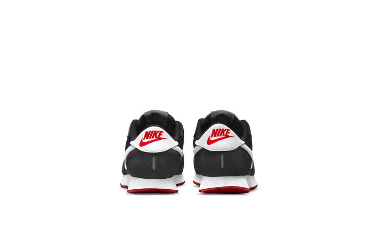 Nike MD Valiant Sneakers Zwart/Dark Smoke Grey/University Red/Wit KIDS 6 Nike MD Valiant Sneakers Zwart/Dark Smoke Grey/University Red/Wit KIDS - Afbeelding 4