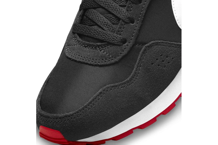 Nike MD Valiant Sneakers Zwart/Dark Smoke Grey/University Red/Wit KIDS 8 Nike MD Valiant Sneakers Zwart/Dark Smoke Grey/University Red/Wit KIDS - Afbeelding 6