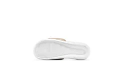 Nike Victori One Badslippers Metallic Red Bronze/Wit Dames 9 Nike Victori One Badslippers Metallic Red Bronze/Wit Dames -Schoenenwinkel 37113573 3